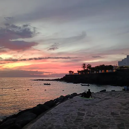 Alcavista - Ac, Fibre Net, 350m To Ocean, Garage, Tv Channels, Sunsets And La Gomera View From Balcony Apartment