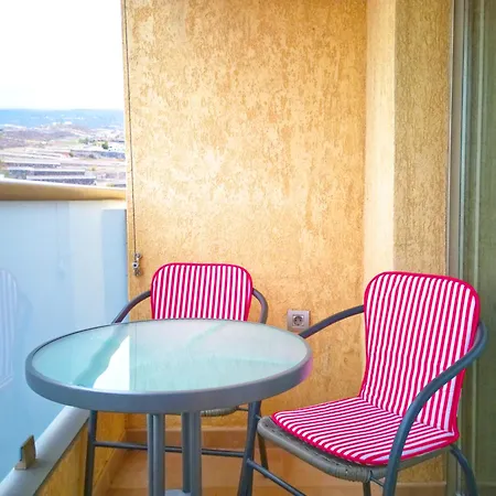 Alcavista - Ac, Fibre Net, 350m To Ocean, Garage, Tv Channels, Sunsets And La Gomera View From Balcony Apartment