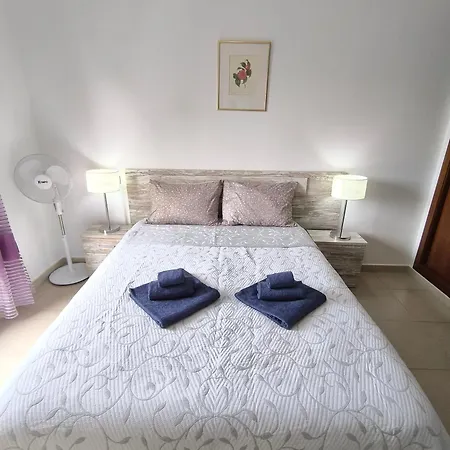 Alcavista - Ac, Fibre Net, 350m To Ocean, Garage, Tv Channels, Sunsets And La Gomera View From Balcony Apartment Alcala (Tenerife)