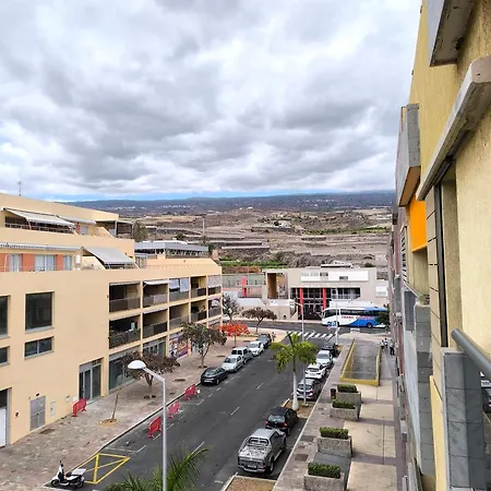 Alcavista - Ac, Fibre Net, 350m To Ocean, Garage, Tv Channels, Sunsets And La Gomera View From Balcony Apartment Alcala (Tenerife)